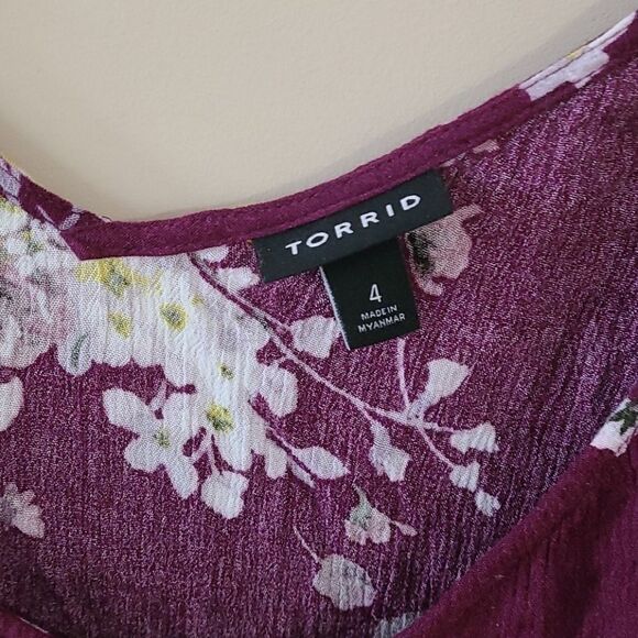 Torrid cami top  - Picture 3 of 3
